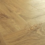 ПВХ плитка для пола Quick-Step Vinyl Flex Herringbone (классическая елка) Дуб жемчужный натуральный (Fall oak natural) коллекция Pristine SGHBC20335